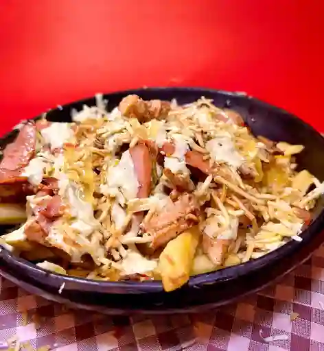 Salchipapa Pollo Ranchera