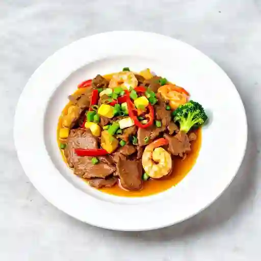 Lomito De Res En Salsa Cantones