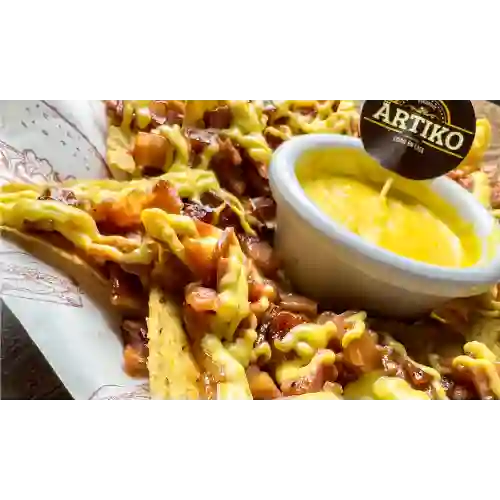 Nachos con Tocineta