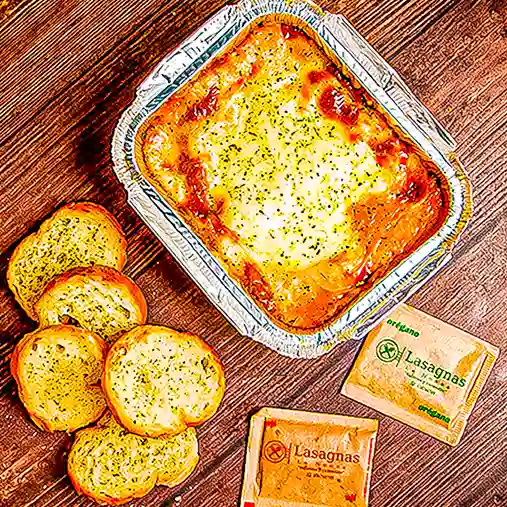Lasagna Pollo Pesto y Bebida