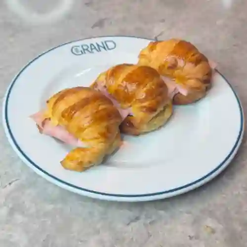 Media Luna Jamón y Queso X3