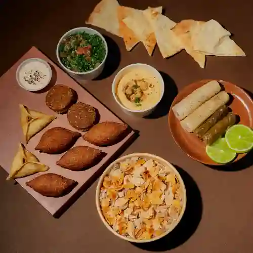 Compartir Arak para 2 con Arroz Almendra