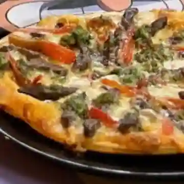 Pizza de la Casa Familiar