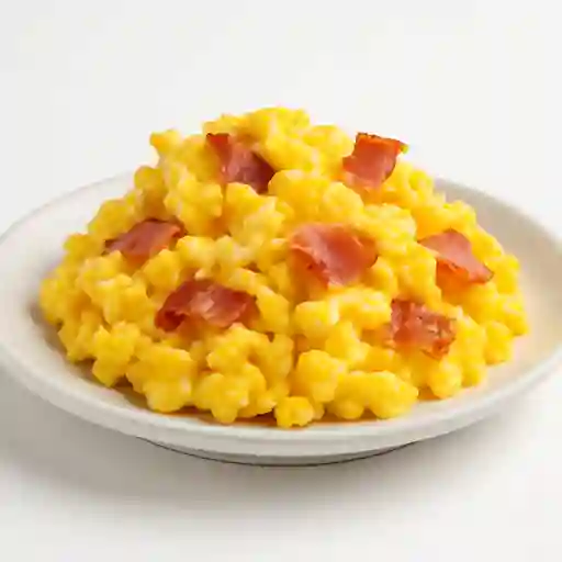 Huevos Revueltos con Tocineta