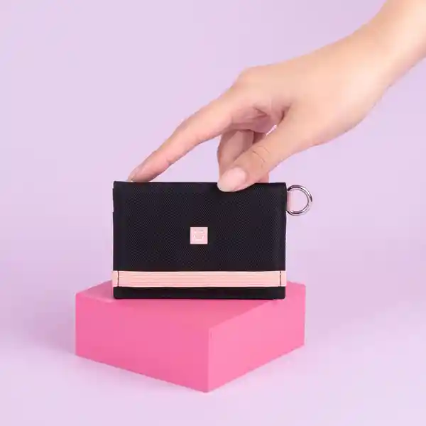 Tarjetero Negro Con Franja Rosa Miniso