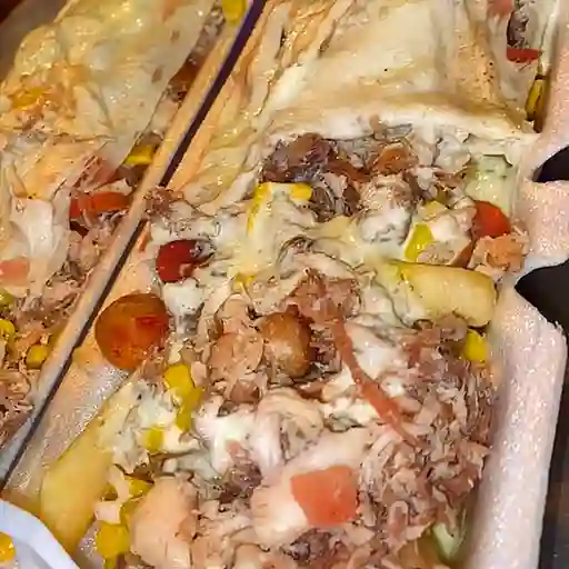 Salchipapa especial