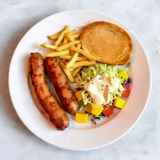 Plato de chorizos de cerdo casero