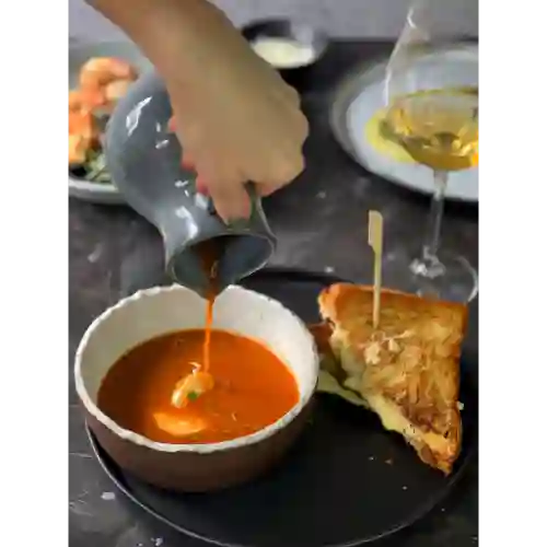 Sopa Tómatela