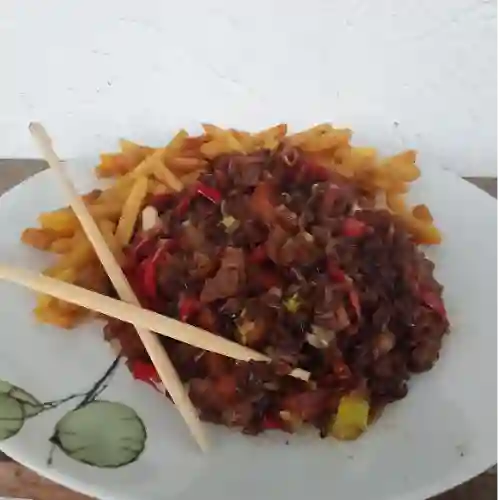 Chow Fan Al Wok + Papas a la Francesa