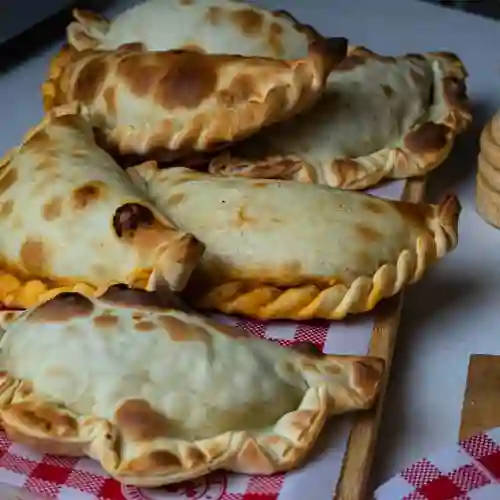 Empanadas Argentinas X6