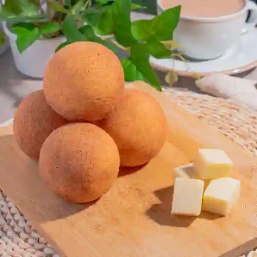 Buñuelo Relleno Queso