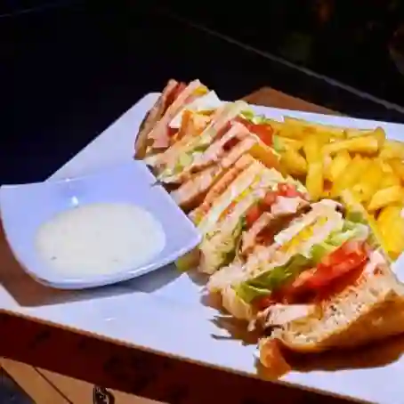 Sándwich de Pollo