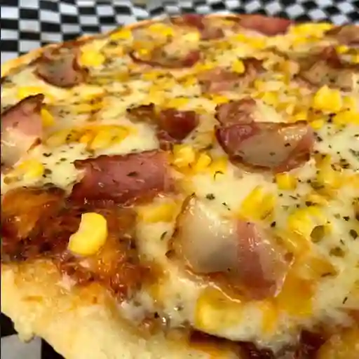 Pizza Maiz y Tocineta