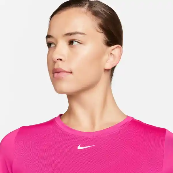 Nike Camiseta W One Df Ss Slim Top Para Mujer Morado Talla M