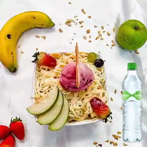 Combo Ensalada Ligera + Brisa con Gas 600ML
