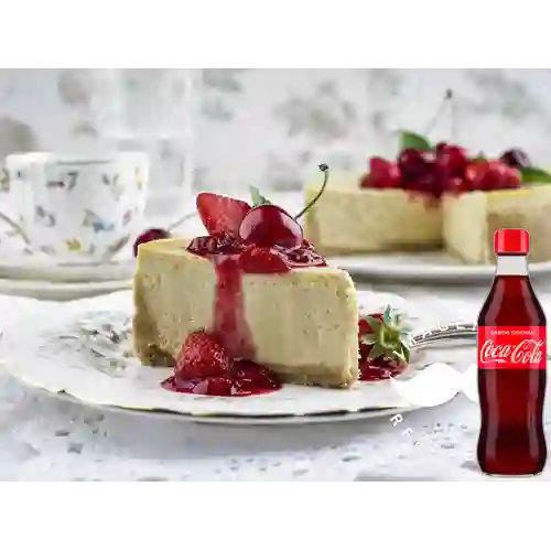 Combo Cheesecake de Frutos Rojos +Cocacola Orig 350ml