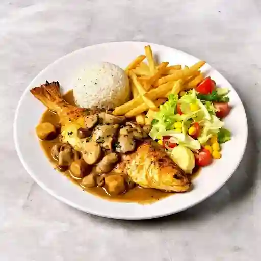 Trucha frita en salsa de champiñones