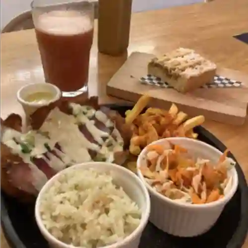 Almuerzo Del Día con Milanesa Cordobesa