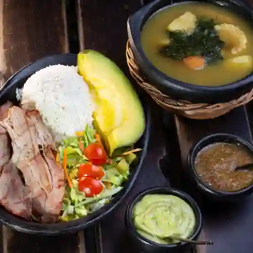 Sancocho de Gallina con Carne Llanera