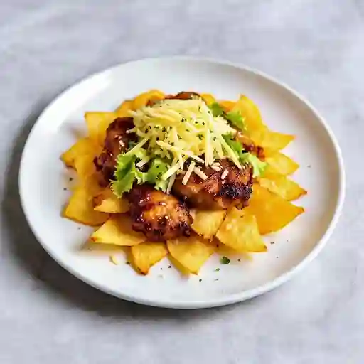 Salchipapa chicharrón