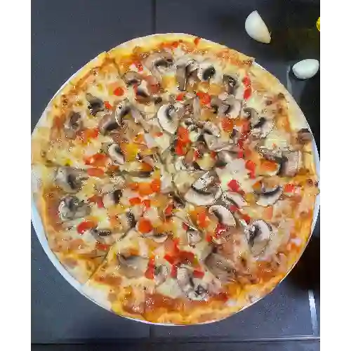 Pizza Mediana (6 Porciones)
