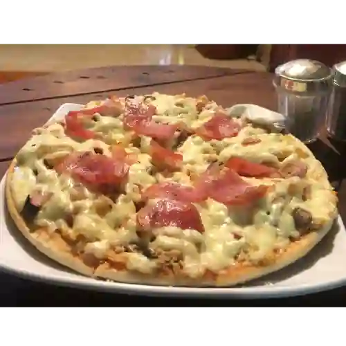 Especial Mozzarella Mediana 6 Porciones