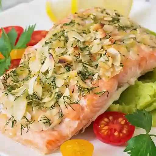 Salmón Al Ajillo