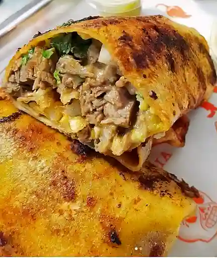 Burriloco Mixto + Papas + Gaseosa