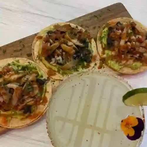 Tacos De No Pollo Rebosado