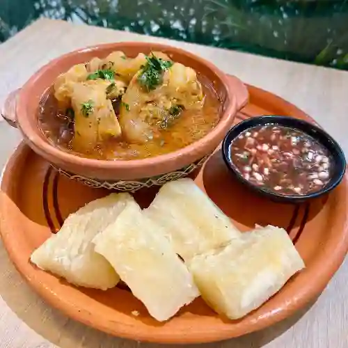 Pata de Res Guisada