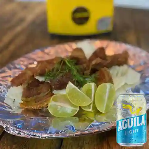 Combo Chicharrón + Cerveza Aguila Light Lta 330ml