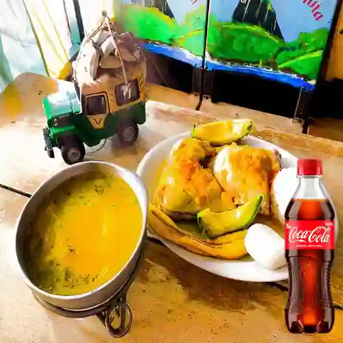 Combo Sancocho de Pollo Especial +Cocacola Orig 400ml