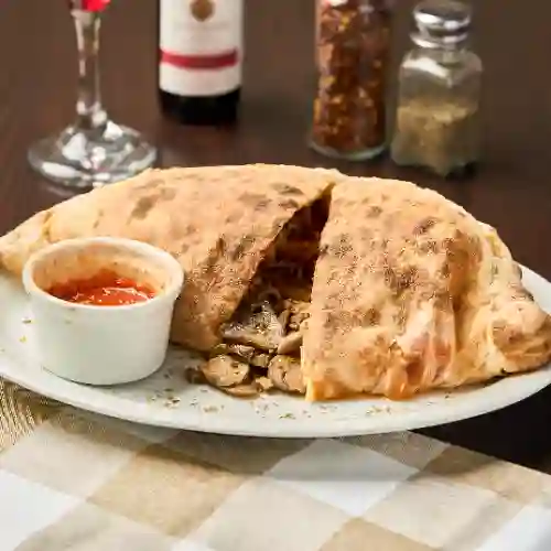 Calzone Pollo E Funghi