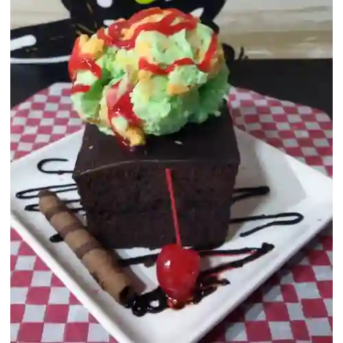 Brownie con Helado