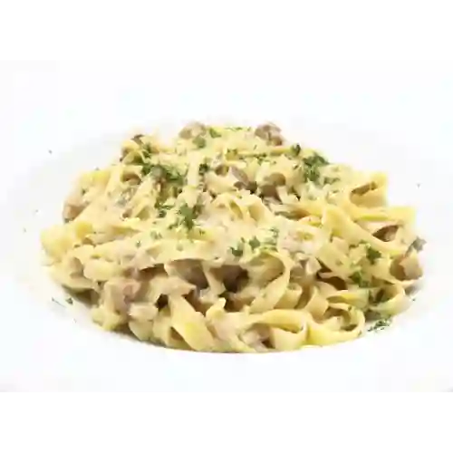 Pasta con Pollo y Champiñónes