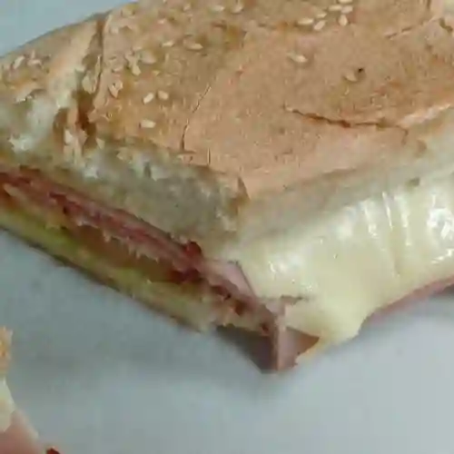 Sandwich Cubano Toscana
