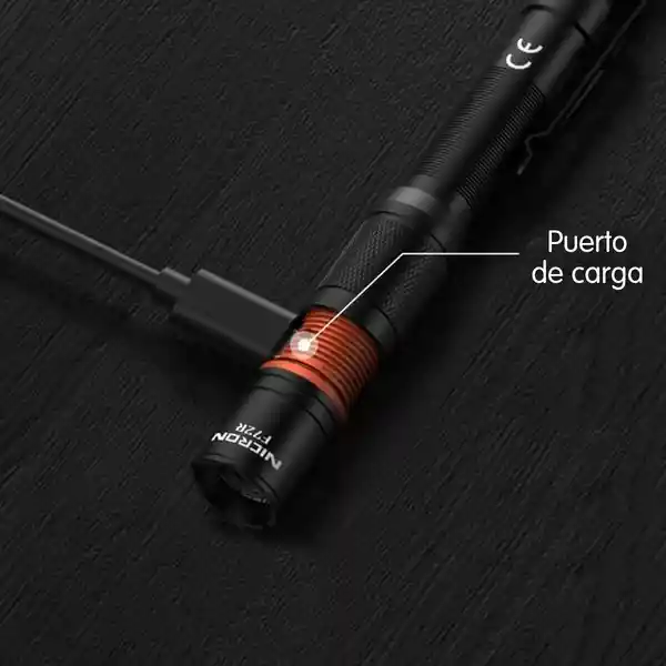 Nicron Linterna Con Zoom Negra F72R