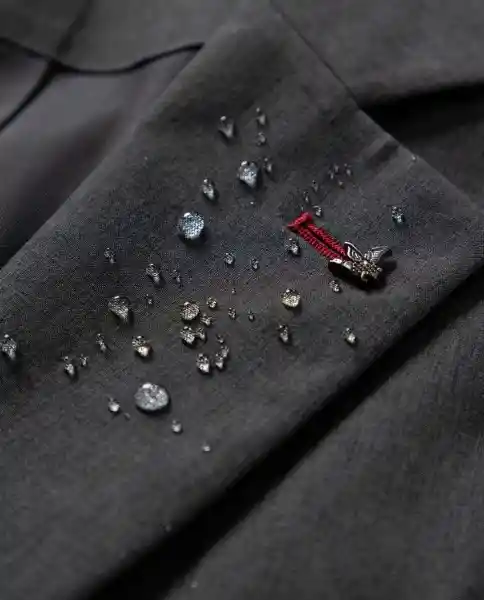 Blazer Tech Gris Imán Oscuro Talla L Chevignon