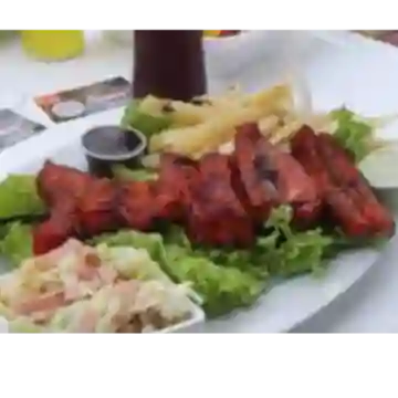 Costilla Personal (Papas y Ensalada)