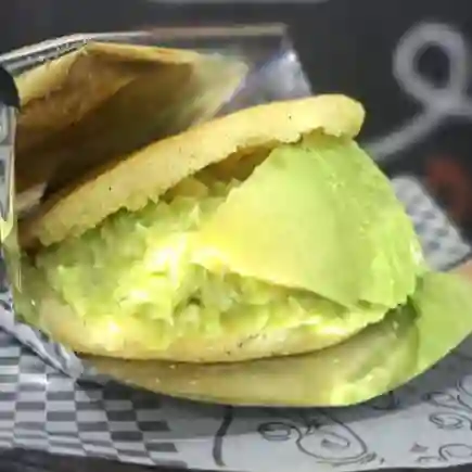 Arepa Reina Pepiada