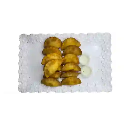 16 Empanadas Tipo Pasabocas
