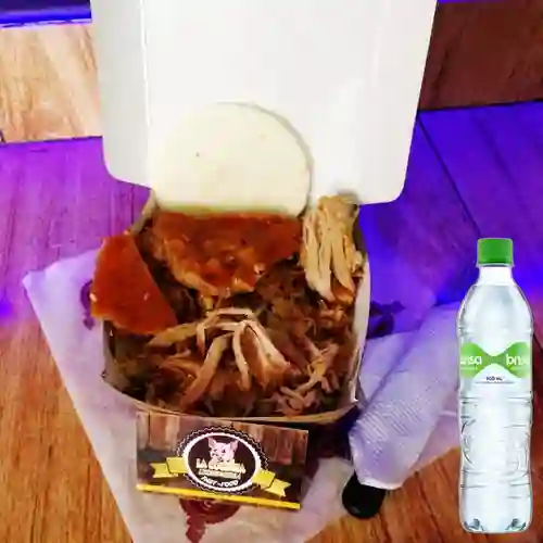 Combo Lechona Premium + Agua Brisa 600ml