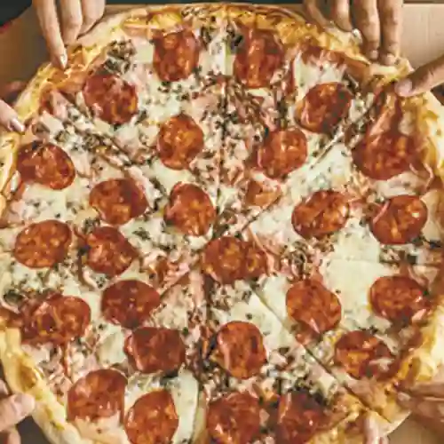 Pizza Familiar 8 Porciones