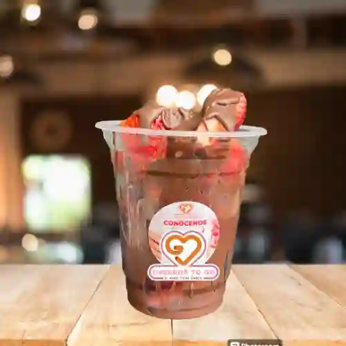 Vaso Fresas Choco Negro (con 2 Churros)