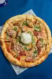 Pizza burrata trufada + 2 coca-cola