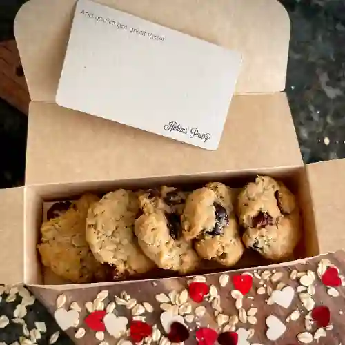 Mini Caja Oatmeal & Cranberry Cookies