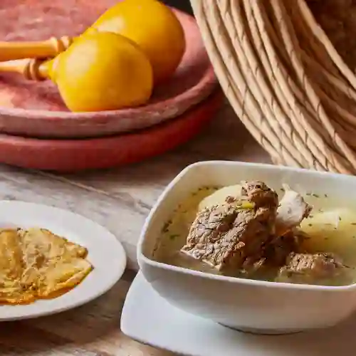 Caldo de Costilla