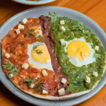 Huevos Divorciados