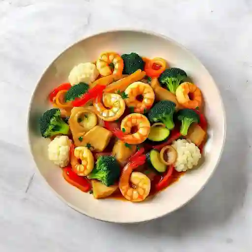 Chop Suey con Pollo y Camarones