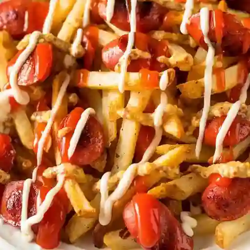 Salchipapa americano